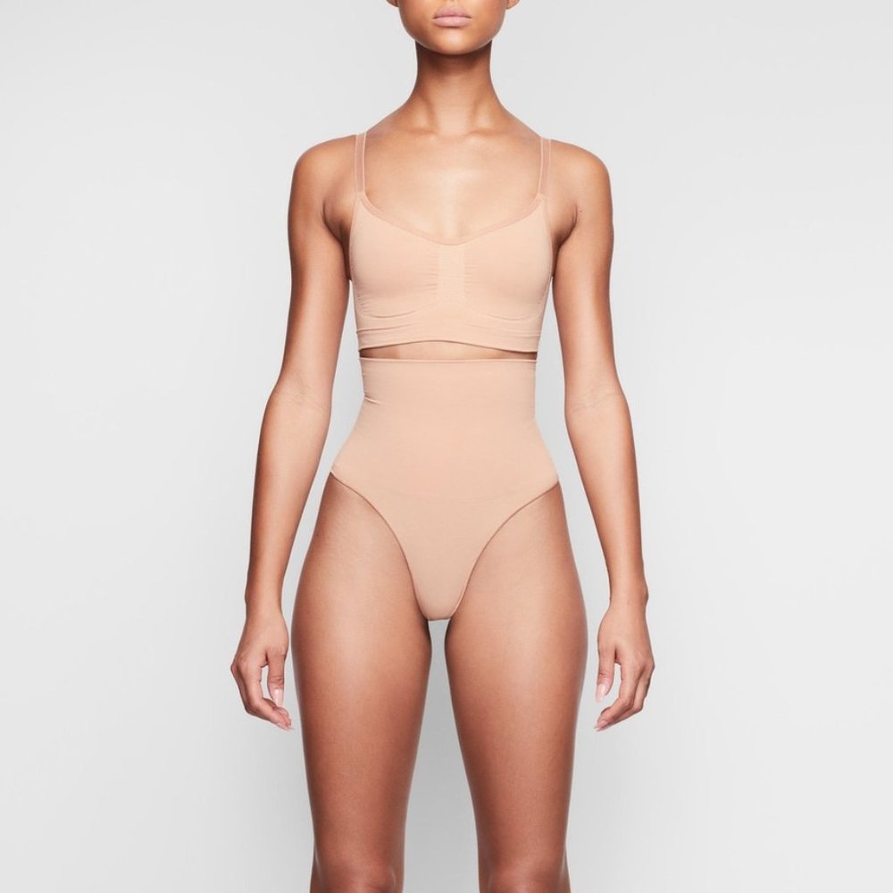 NIB SKIMS CORE CONTROL THONG in Ochre SZ S/M